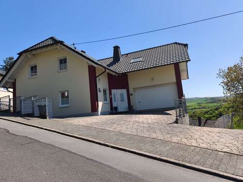 Foto - Haus zum Kaufen in Fischbach 385.000,00 € 280 m²