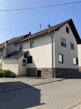 Foto - Haus zum Kaufen in Spall 199.000,00 € 153 m²