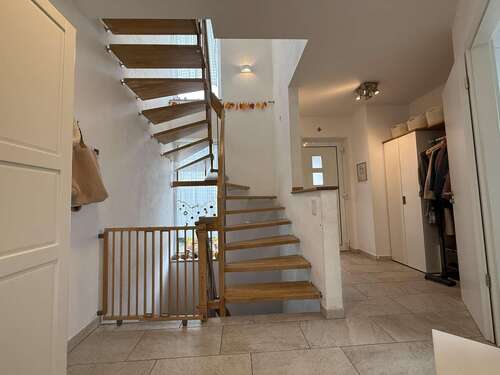 Foto - Haus zum Mieten in Möhrendorf 2.210,00 € 146.07 m²