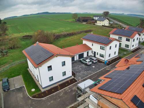 Foto - Haus zum Mieten in Hankofen 1.450,00 € 164.7 m²