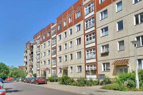 Foto - Wohnung zum Mieten in Halle 403,00 € 65.02 m²