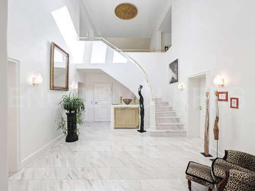 Foto - Haus zum Kaufen in München 3.485.000,00 € 361 m²