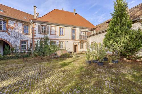 Foto - Haus zum Kaufen in Edesheim 445.000,00 € 342 m²