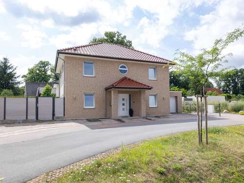 Foto - Haus zum Kaufen in Versmold 485.000,00 € 154.36 m²