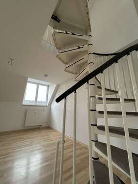 Foto - Wohnung zum Mieten in Chemnitz 365,00 € 66.13 m²