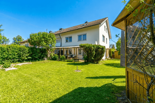 Foto - Haus zum Kaufen in Oberhaching 975.000,00 € 154 m²