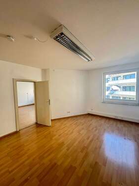 Foto - Büro in Wiesbaden 800,00 € 100 m²
