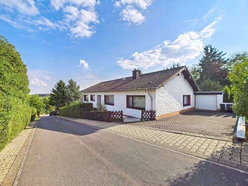 Foto - Haus zum Kaufen in Hürtgenwald 359.000,00 € 129 m²