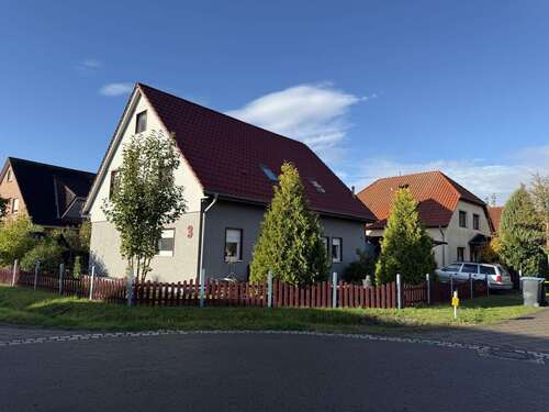 Foto - Haus zum Kaufen in Sehnde 399.000,00 € 156 m²