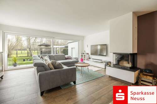 Foto - Haus zum Kaufen in Grevenbroich 749.000,00 € 155 m²