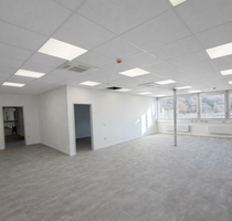 Büro in Rottendorf 3.990,00 € 440 m²