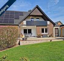 Haus zum Kaufen in Hüllhorst 399.000,00 € 204 m²