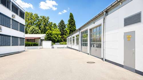 Foto - Büro in Riemerling 1.125,00 € 125 m²