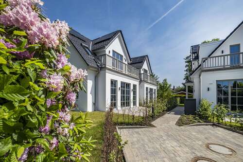 Foto - Haus zum Mieten in Halstenbek 2.695,00 € 114 m²