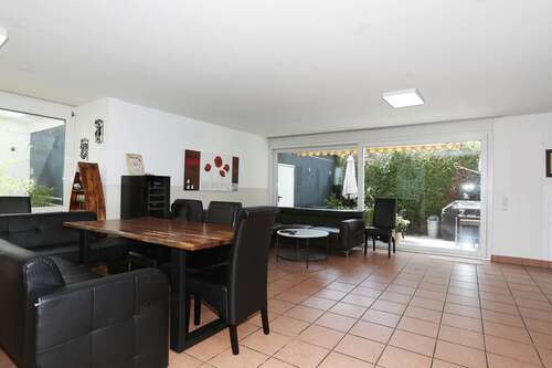 Foto - Haus zum Mieten in Markgröningen 1.700,00 € 145.46 m²
