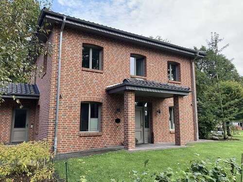 Foto - Haus zum Kaufen in Hövelhof 699.000,00 € 203 m²