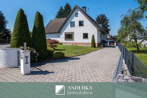 Foto - Haus zum Kaufen in Jettingen-Scheppach 665.000,00 € 301.12 m²