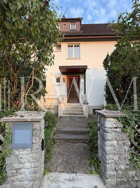 Foto - Haus zum Kaufen in Schorndorf 795.000,00 € 261.7 m²
