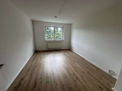 Foto - Wohnung zum Mieten in Hainichen 300,00 € 48.8 m²