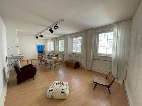 Foto - Büro in München 338,00 € 51 m² - 338,00 EUR Kaltmiete, ca.  51,00 m²