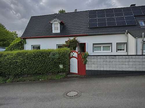 Foto - Haus zum Kaufen in Leverkusen 310.000,00 € 110 m²
