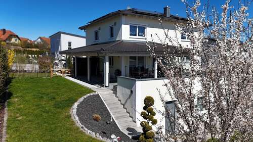 Foto - Haus zum Kaufen in Maxhütte-Haidhof 880.000,00 € 263.3 m²