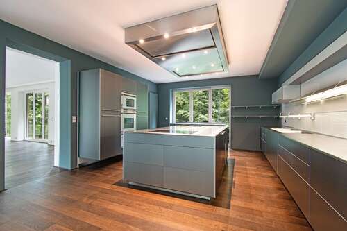 Foto - Haus zum Mieten in Hamburg 10.000,00 € 410 m²