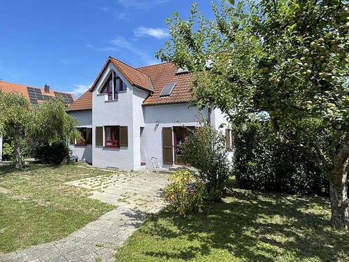 Foto - Haus zum Kaufen in Burgweinting 1.250.000,00 € 145 m²