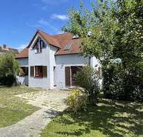 Haus zum Kaufen in Burgweinting 1.250.000,00 € 145 m²
