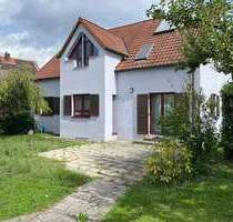 Haus zum Kaufen in Burgweinting 1.248.000,00 € 145 m²