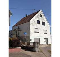 Haus zum Kaufen in Schwalbach 155.000,00 € 158 m²