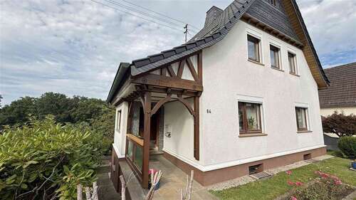 Foto - Haus zum Kaufen in Wissen , Sieg 199.000,00 € 130 m²