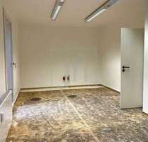 Büro in Leer 295,00 € 73 m² - 295,00&nbsp;EUR Kaltmiete, ca.&nbsp; 73,00&nbsp;m&sup2; in Leer (PLZ: 26789)