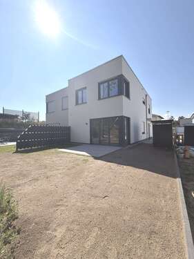 Foto - Haus zum Mieten in Zossen OT Wünsdorf 1.790,00 € 138 m²