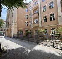 Büro in Berlin 2.998,00 € 125.15 m²