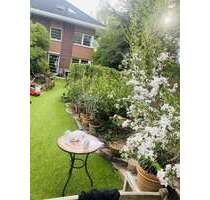 Haus zum Kaufen in Kleinmachnow 880.000,00 € 210 m²
