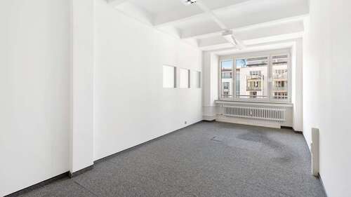Foto - Büro in München 866,00 € 18 m² - 866,00 EUR Kaltmiete, ca.  18,00 m²