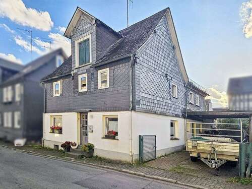 Foto - Haus zum Kaufen in Hilchenbach 129.000,00 € 124 m²