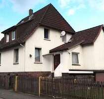 Haus zum Kaufen in Dassel 100.000,00 € 137 m²