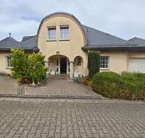 Haus zum Kaufen in Niederheimbach 550.000,00 € 280 m²