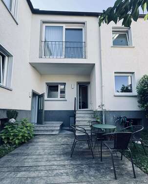 Foto - Haus zum Kaufen in Bad Vilbel 880.000,00 € 165 m²