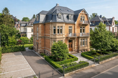 Foto - Haus zum Kaufen in Bad Soden 1.350.000,00 € 302 m²