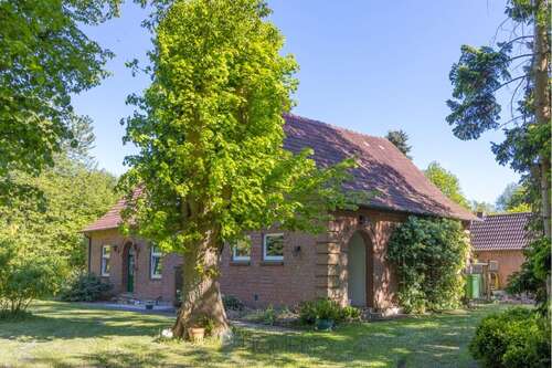 Foto - Haus zum Kaufen in Todesfelde 549.000,00 € 250 m²