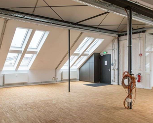 Büro in Berlin 11.914,50 € 507 m²