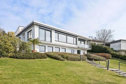 Foto - Haus zum Kaufen in Markdorf 1.950.000,00 € 300 m²