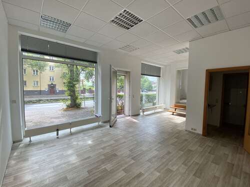 Foto - Büro in Halle 400,00 € 59 m² - 400,00 EUR Kaltmiete, ca.  59,00 m²