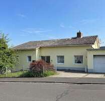 Haus zum Kaufen in Lollar 488.000,00 € 255 m²