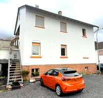 Haus zum Kaufen in Ortenberg 300.000,00 € 236 m²