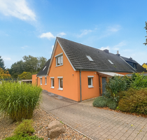 Haus zum Kaufen in Kiel 739.000,00 € 238.35 m²