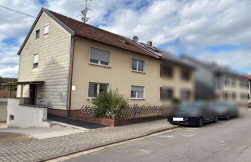 Foto - Haus zum Kaufen in Völklingen 290.000,00 € 209 m²